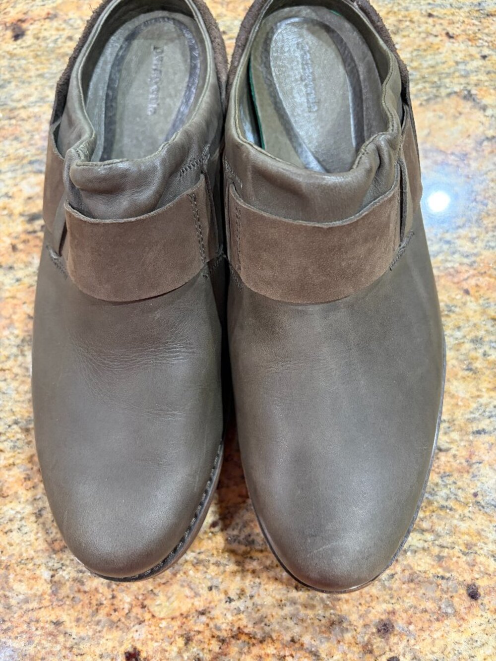 Patagonia Addie Mules Clogs Sz 7 Distressed NWOT
